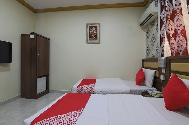 Remas Hotel Llc by OYO Rooms