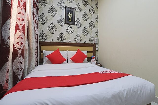 Remas Hotel Llc by OYO Rooms