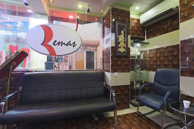 Remas Hotel Llc by OYO Rooms