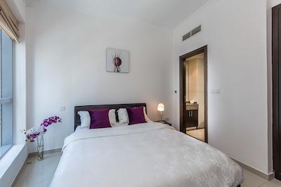 West Tower by Deluxe Holiday Homes