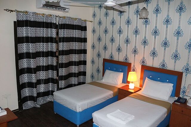 New Avon Hotel