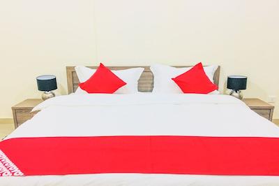 OYO Home 106 Marina City View 1Bhk