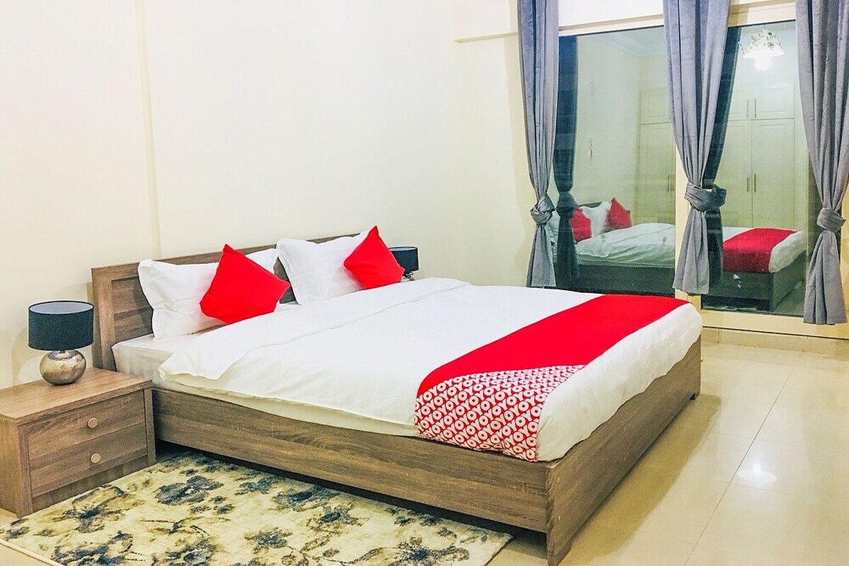 OYO Home 106 Marina City View 1Bhk