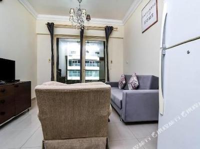 OYO Home 106 Marina City View 1Bhk