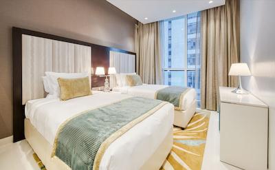 Upper Crest by Staycae