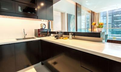 Upper Crest by Staycae