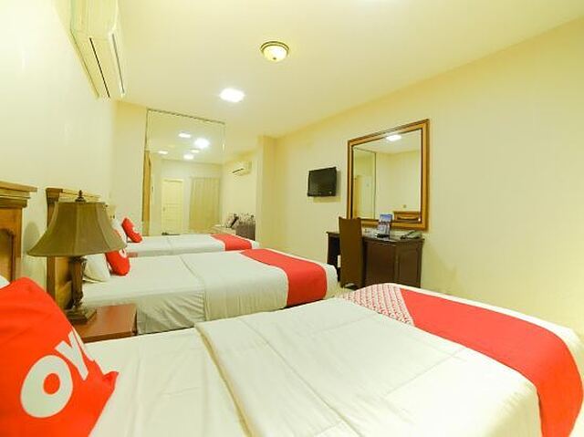 Al Hashemi Hotel By OYO Rooms
