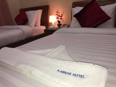 الکارناک هتل