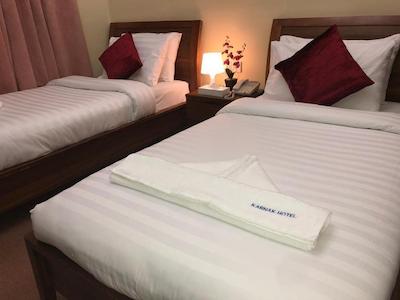 الکارناک هتل