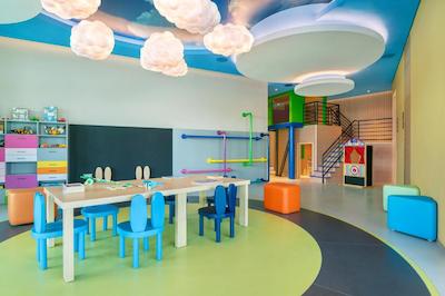 ادرس بیچ ریزورت