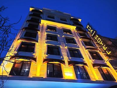 راو ورد هتل