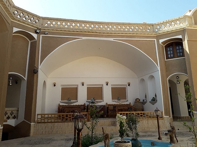 اقامتگاه سنتی گیتی یزد