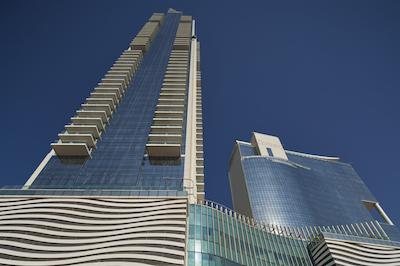 ناوتل جمیرا ویلج ترای انگل