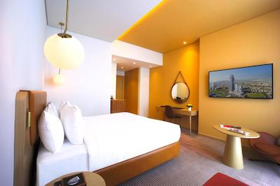 ناوتل جمیرا ویلج ترای انگل