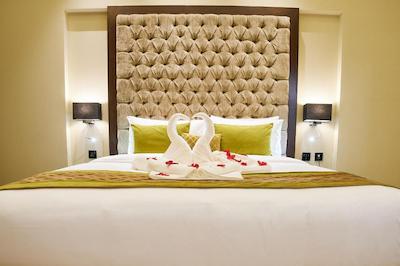 کارلتون دبی کریک هتل