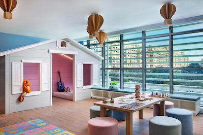 ان اچ کالکشن دبی د پالم