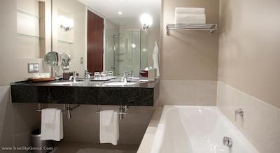 پولمن اوکلند