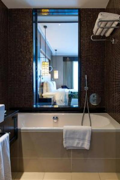 هیلتون باکو