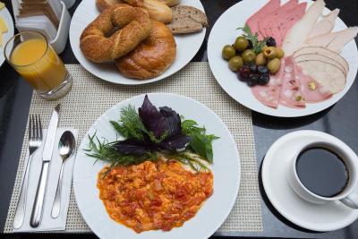 هیلتون باکو