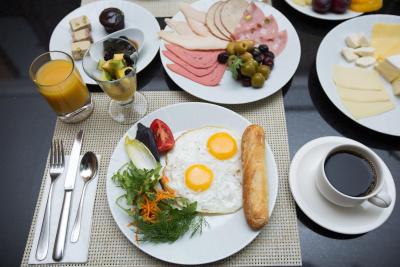 هیلتون باکو