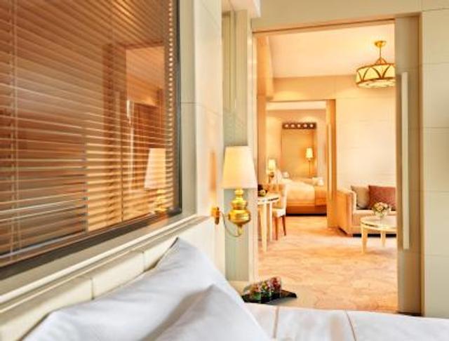 بیلگاه بیچ هتل