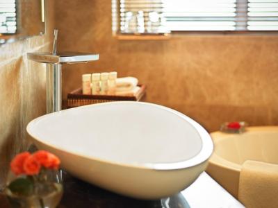 بیلگاه بیچ هتل