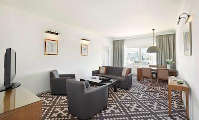 حیات ریجنسی باکو