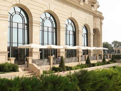 فور سیزن هتل باکو