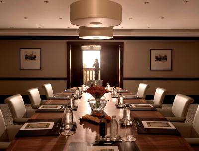 فور سیزن هتل باکو