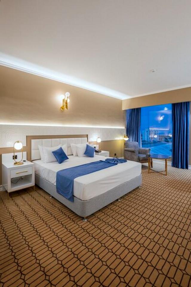 هتل آسمان رویال کیش