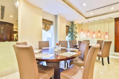 لندمارک سامیت هتل