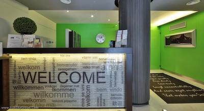 بست وسترن سینموزیک