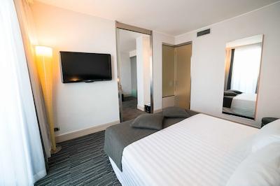 بست وسترن پرمیر رویال سانتینا