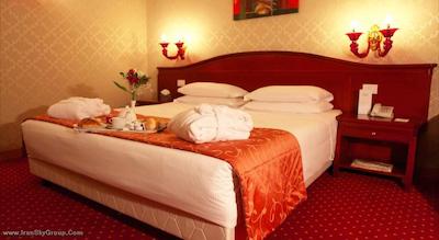 اوگوستا لوسیلا پالاس