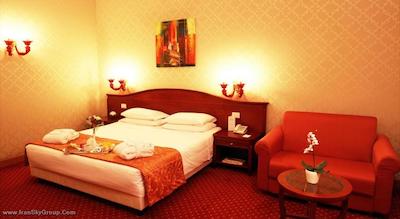 اوگوستا لوسیلا پالاس