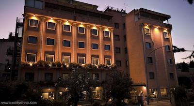 گرند هتل تایبریو