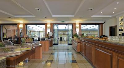 گرند هتل تایبریو