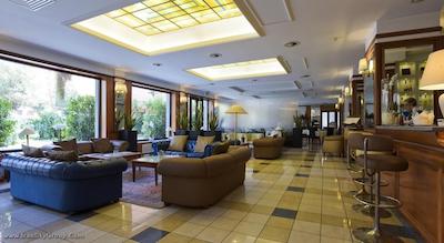 گرند هتل تایبریو