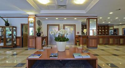 گرند هتل تایبریو