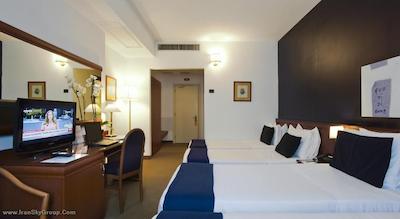 گرند هتل تایبریو