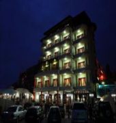 دیناستی هتل