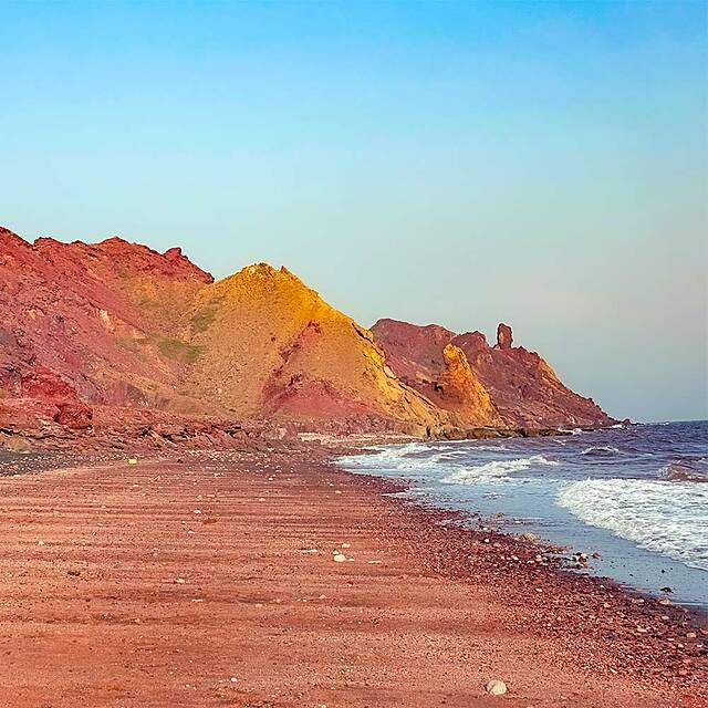 در هواپیمایی آسمان چطور اضافه بار بخریم؟