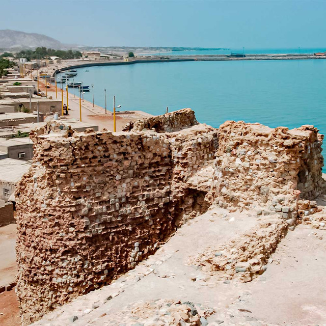 سفر ارزان با پرواز چارتری پرواز آسمان از بندرعباس به اصفهان
