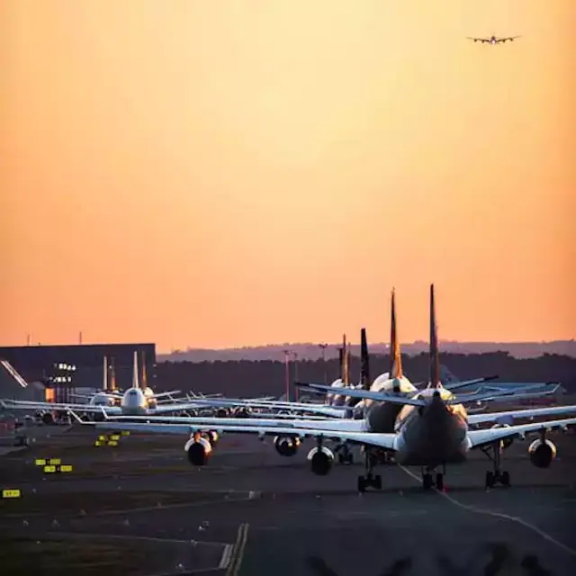 ایرلاین های پرواز دبی به تهران