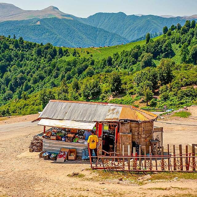 راهنمای خرید پرواز رشت به تهران الی گشت