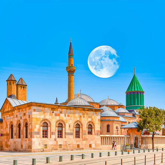 فرودگاه قونیه