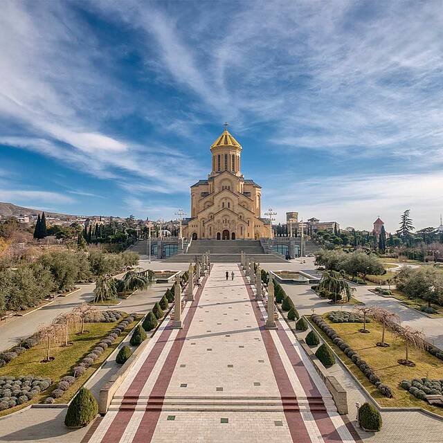 فاصله زمانی پرواز تهران به تفلیس