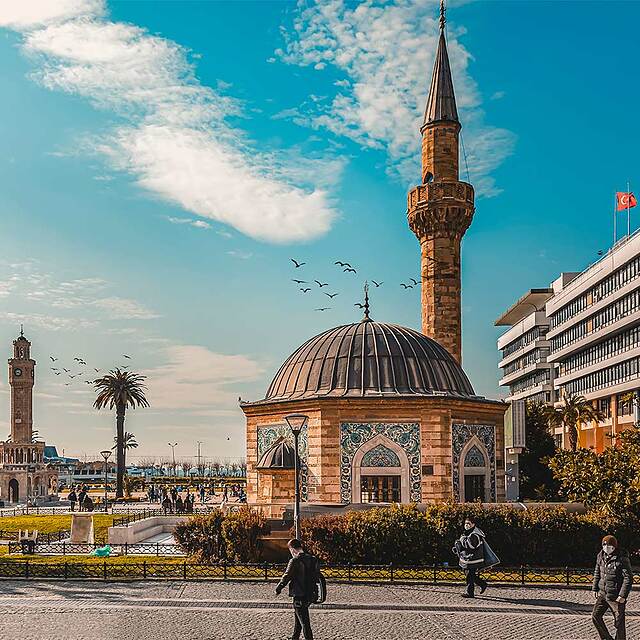 پرواز سیستمی ترکیش ایرلاینز تهران به ازمیر